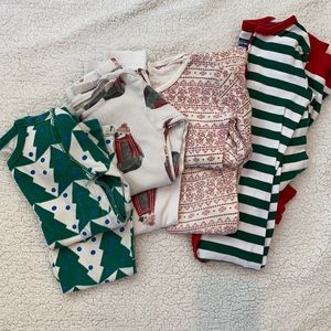 Holiday kids pajamas! (Size 4-5)